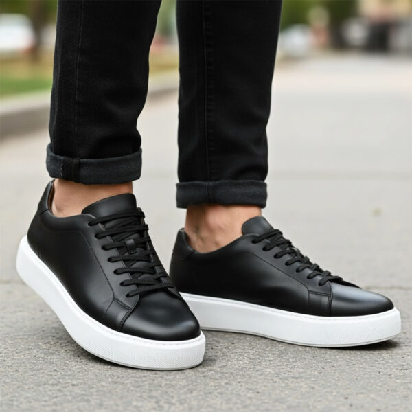 232 BASKET EN VRAI CUIR NOIR